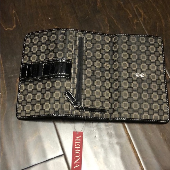 Wallet - Picture 4 of 5
